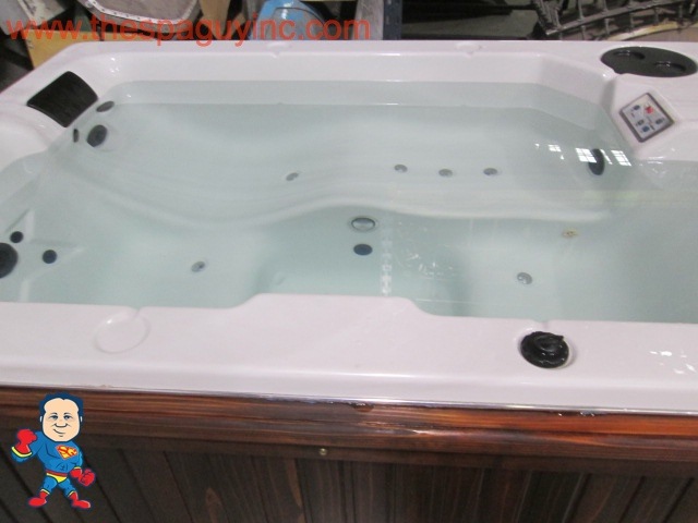 Indoor white spa Streamline - Spa/jacuzzi for up to 3 people